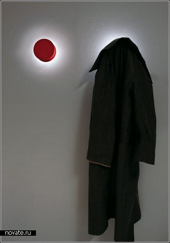 Вешалка-светильник Alone Illuminating Coat Hook