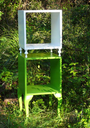 закрытая книжная полка в детскую