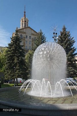 Фонтан, расположенный в Киеве