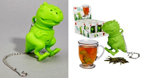 Зеленый динозавр в чашке с чаем