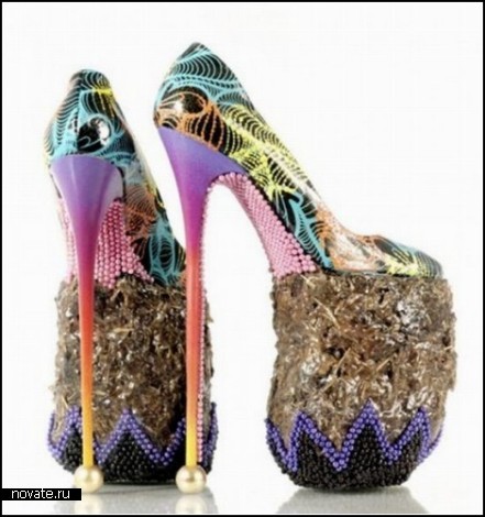 Возможно. Но так или иначе, туфли под названием Еlephant dung heels от Insa