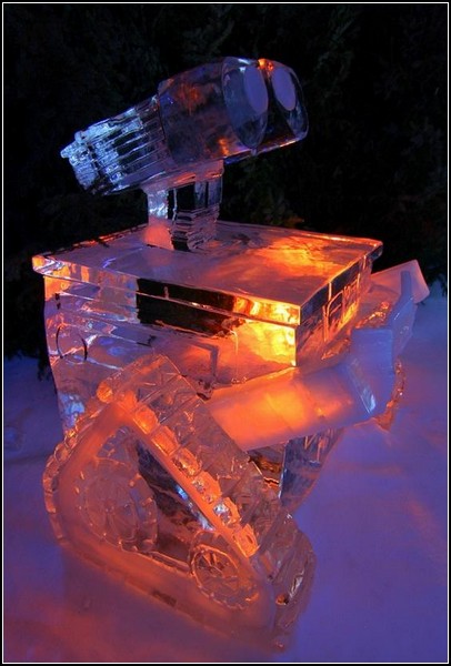 http://www.novate.ru/files/u18226/wall-e-ice-sculpture-1.jpg