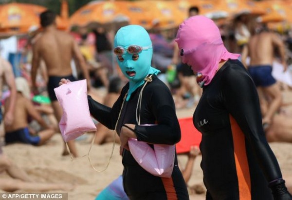 «Купальник для лица» – китайское ноу-хау в пляжной моде Face-kini-3