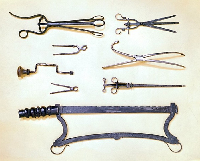 medical-instruments-past-04.jpg