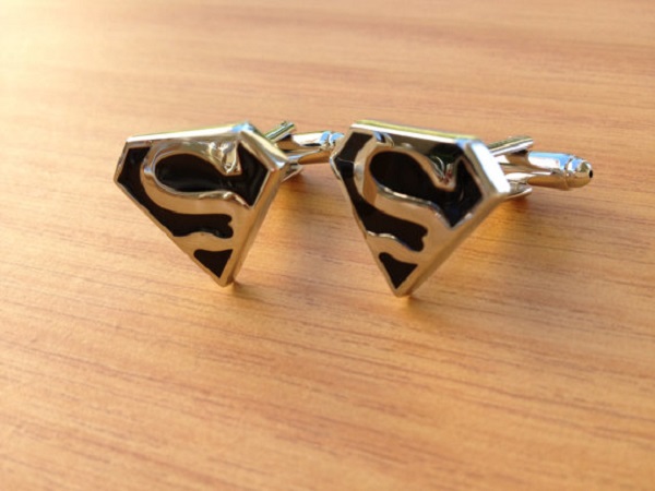 Запонки для Супермена от CufflinksFromMeToMen