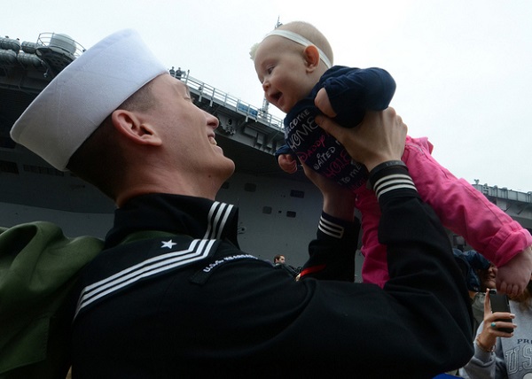 Папа с отсрочкой.