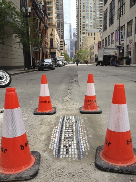 Мозаика в выбоинах.