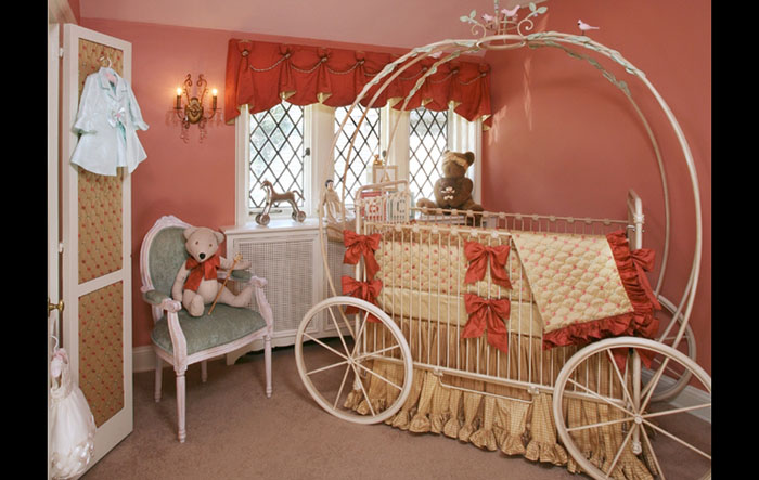 Детская кроватка в корсиканском стиле Детская кроватка в корсиканском стиле