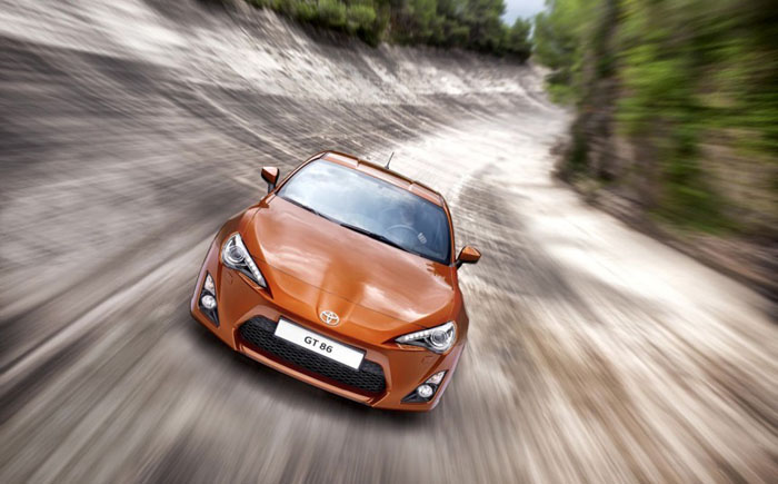 Реклама автомобиля Toyota GT86