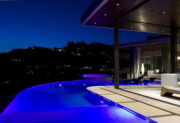 Панорамный бассейн