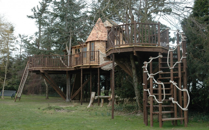 Шалаш-замок Шалаш-замок