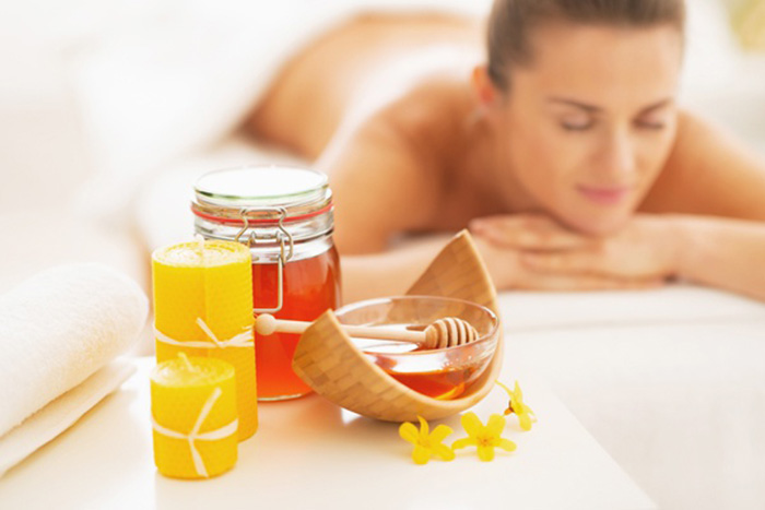 Косметическая медовая маска