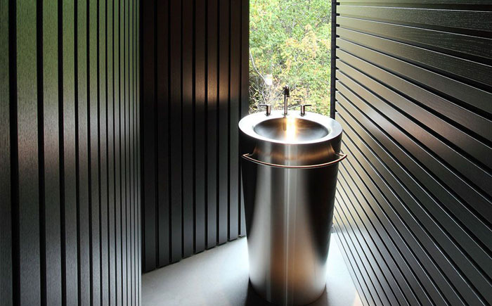 Оригинальная раковина в ванной комнате Оригинальная раковина в ванной комнате