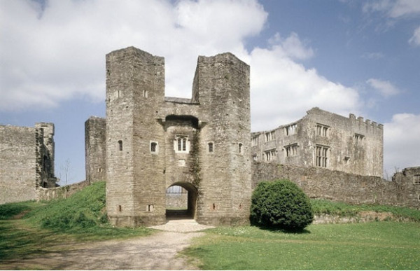 Замок Берри Померой, Англия