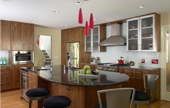 Кухонная стойка с круглой столешницей от Indicia Interior Design 