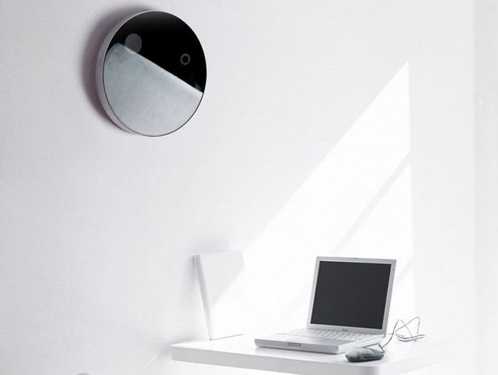 Eclipsion – настенная лампа с солнечным затмением Eclipsion – настенная лампа с солнечным затмением