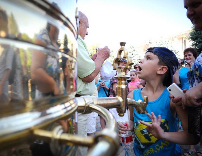 Гигантский самовар в Краснодаре