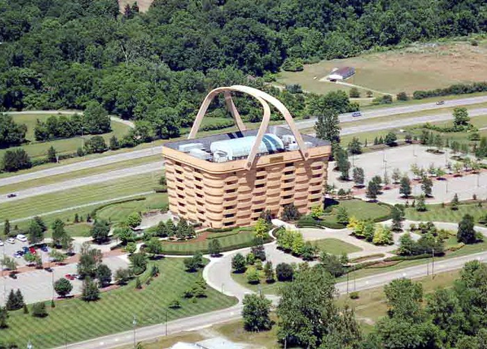 Longaberger Medium Market Basket – гигантская корзина в Огайо