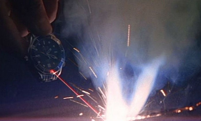 Часы Джеймса Бонда с лазером. Никогда не говори никогда