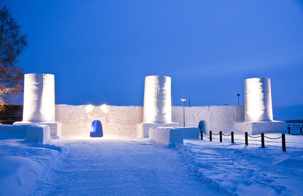 Снежный замок в Финляндии