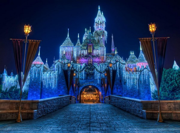 Замок Спящей красавицы в Disneyland
