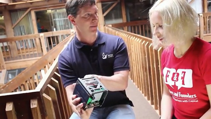 Частный миниатюрный спутник SkyCube Частный миниатюрный спутник SkyCube