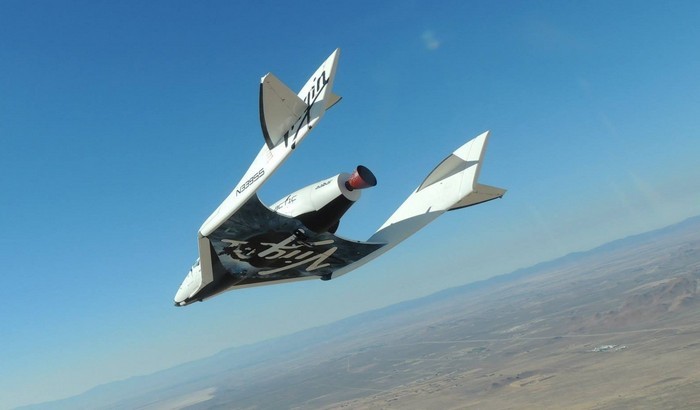 Космический челнок SpaceShipTwo от компании Virgin Galactic