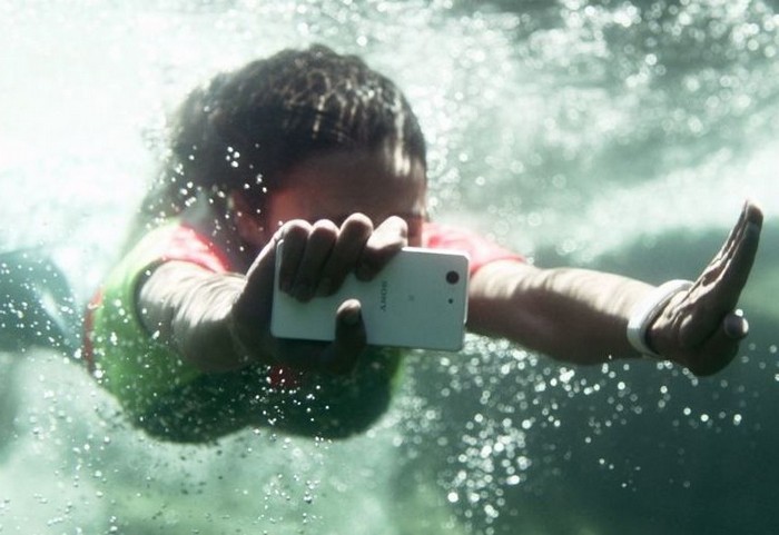 Xperia Aquatech Store – подводный магазин телефонов Sony Xperia Aquatech Store – подводный магазин телефонов Sony