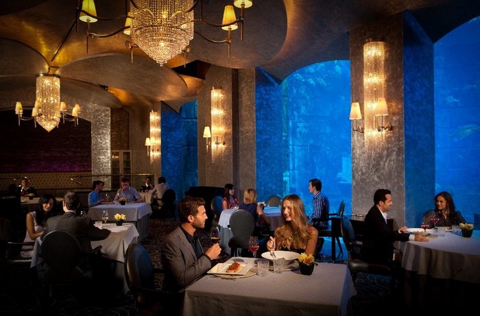 Подводный ресторан Ossian в Дубае Подводный ресторан Ossian в Дубае