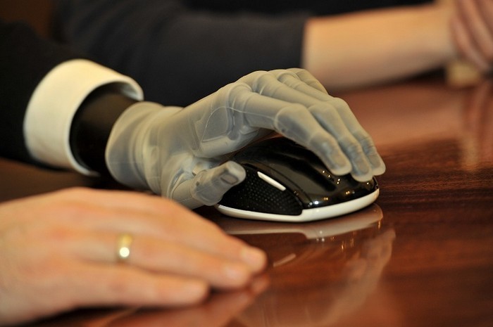 i-Limb – протез руки под управлением смартфона i-Limb – протез руки под управлением смартфона