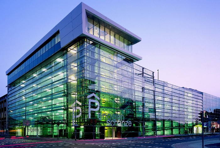 Parkhaus Engelenschanze – стеклянный паркинг в Мюнстере Parkhaus Engelenschanze – стеклянный паркинг в Мюнстере