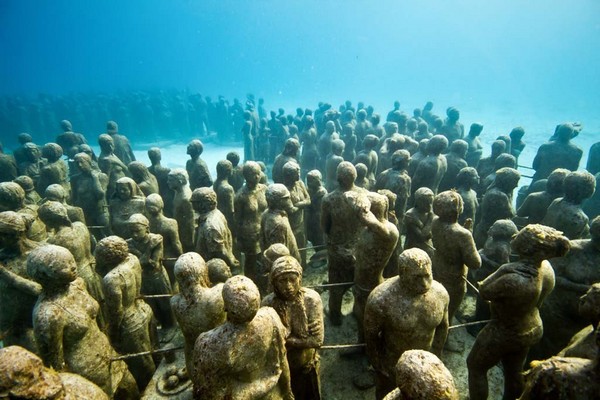 Подводный парк скульптур от Джейсона Тейлора. Источник фото: Padi.com