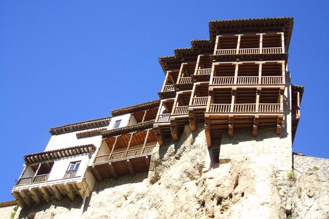 Подвешенные дома в Испании. Подвешенные дома в Испании.