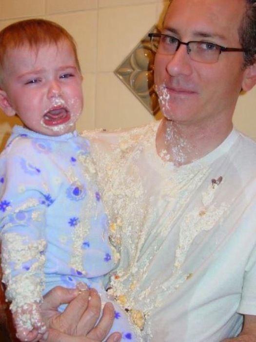 Настоящий отец улыбается, несмотря ни на что. Настоящий отец улыбается, несмотря ни на что.