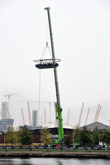 Поужинать на высоте более 30 метров может каждый, кто посетит лондонскую верфь. Поужинать на высоте более 30 метров может каждый, кто посетит лондонскую верфь.