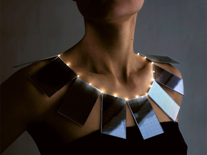 Ожерелье из солнечных батарей. Ожерелье из солнечных батарей.