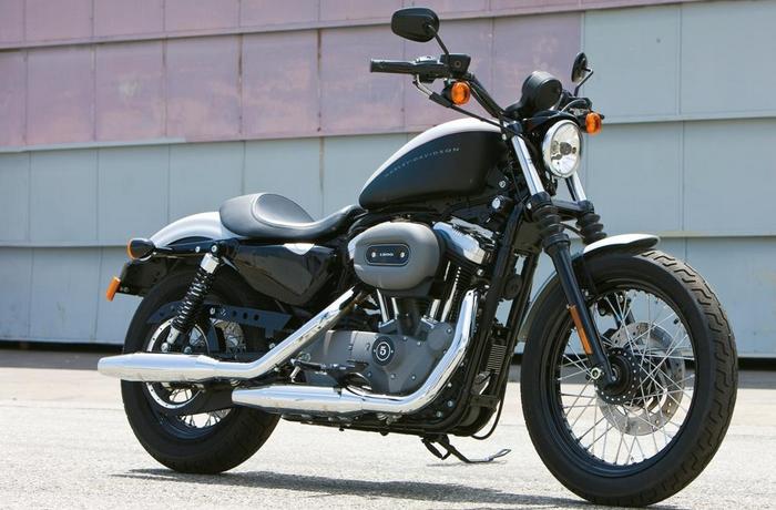 Мотоцикл Harley-Davidson Sportster 1200.
