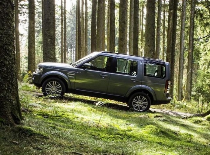 Land Rover Discovery   .