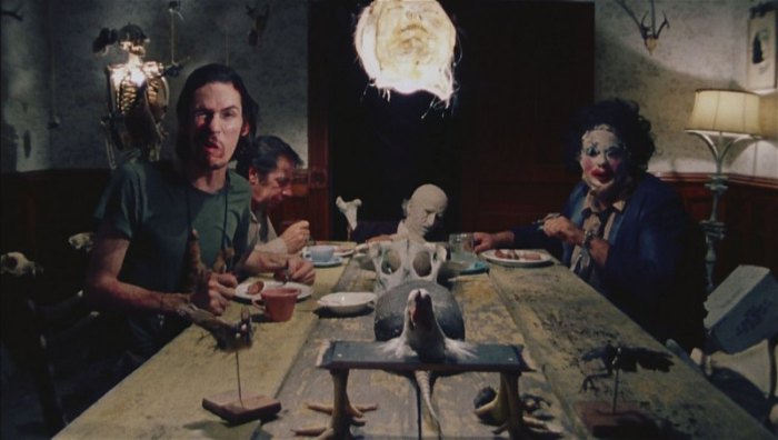 Милый семейный ужин. Милый семейный ужин.