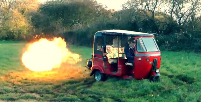 Вооруженный Тук Тук. Вооруженный Тук Тук.