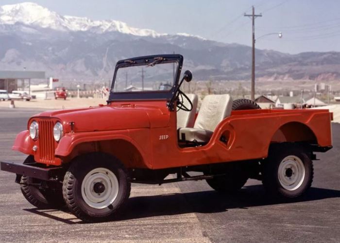 Jeep CJ-6 - удлиненная версия классики.