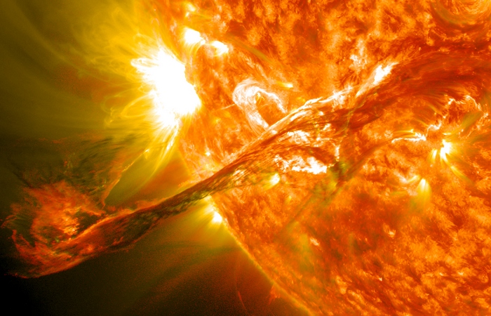 Научный факт: огненные торнадо на Солнце.