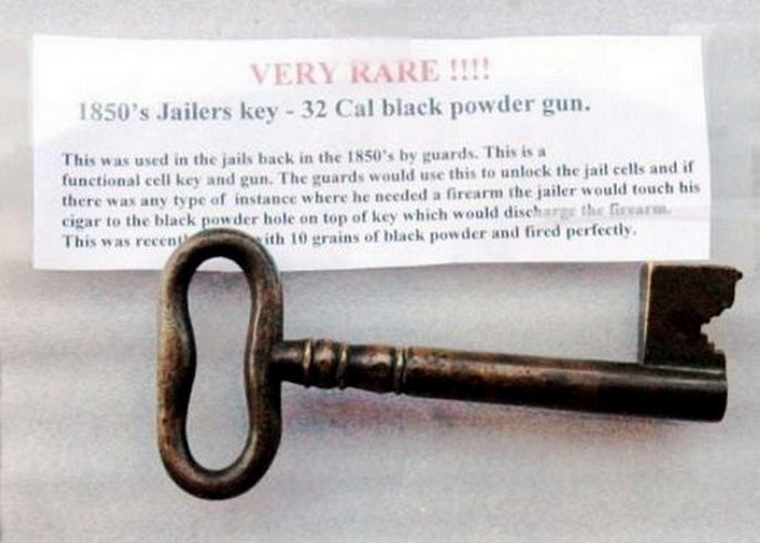 Ключ-пистолет американских тюремщиков.