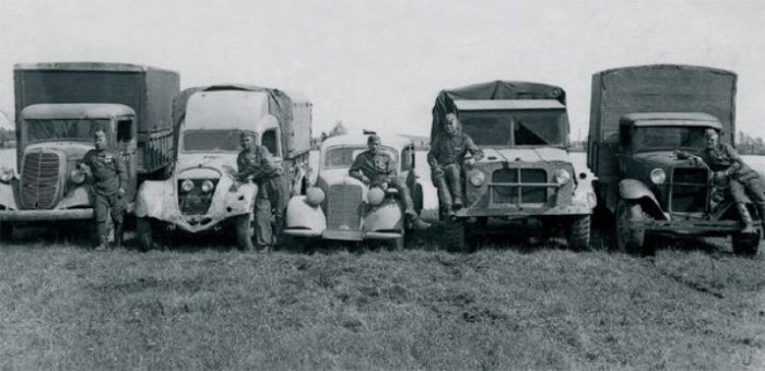 Автомобили времен Второй мировой войны.