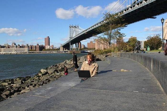 Один из участников USB-квеста.