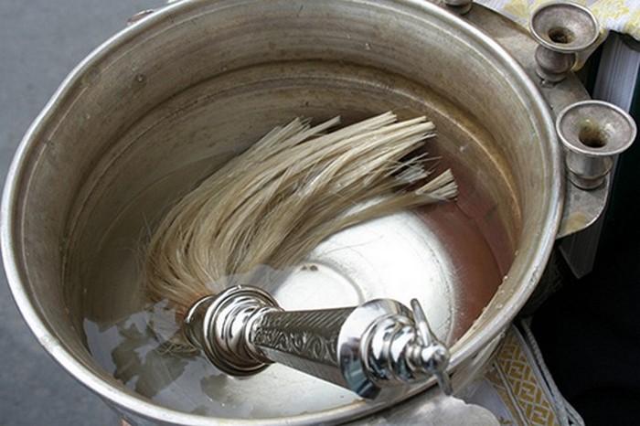 Святая вода. Святая вода.