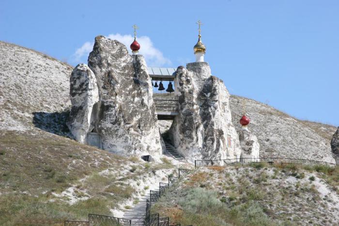 Спасский пещерный храм в Воронежской области.
