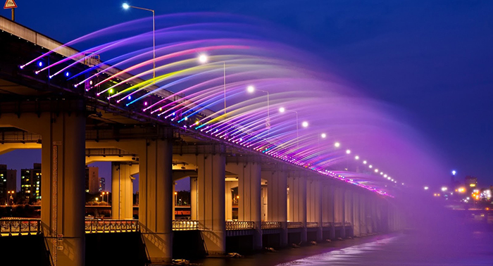 Мост «Фонтан радуги» в Сеуле