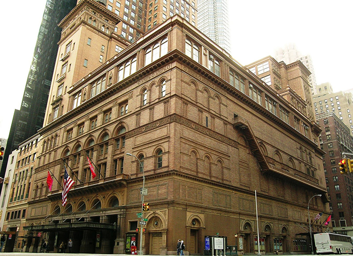 Концертный зал 'Карнеги-холл' в Нью-Йорке, США
