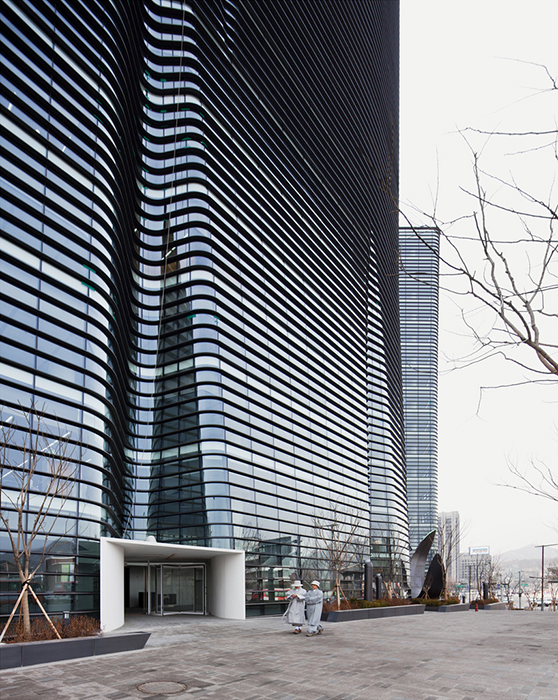 Офисный комплекс Twin Trees в Сеуле